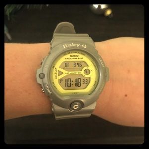 Women’s G-shock watch - great condition!
